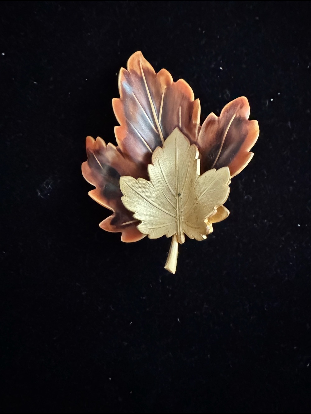 Vintage Gold Tone Autumn Leaf Brooch